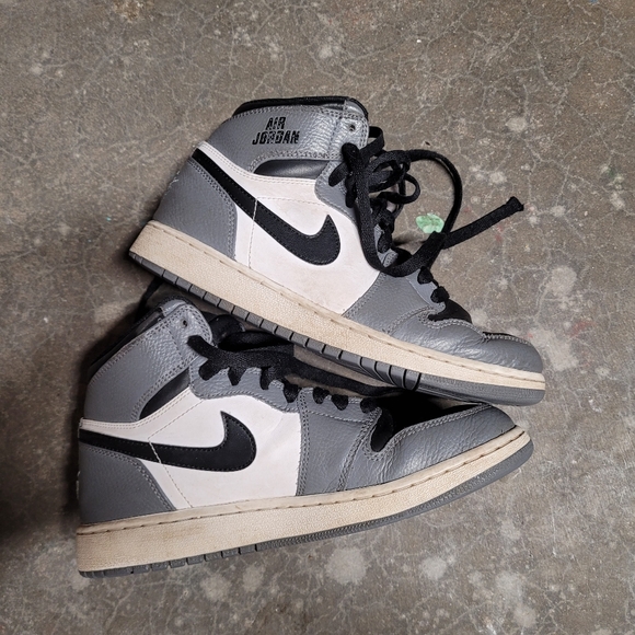 Air Jordan High tops - Picture 2 of 4